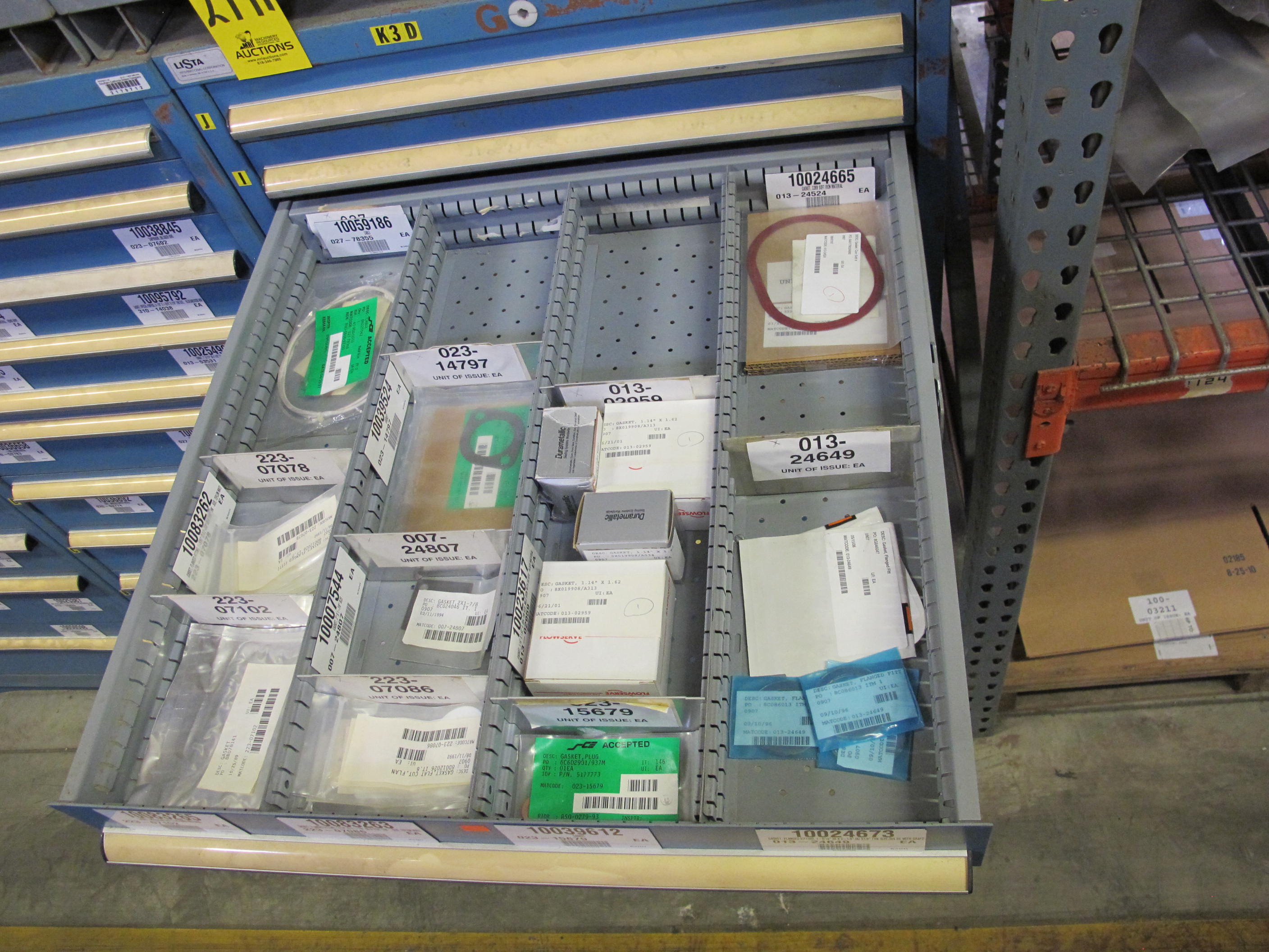 LISTA HEAVY DUTY 10-DRAWER PARTS CABINET W/ CONTENTS (W-50) LOADING & HANDLING FEE $25-